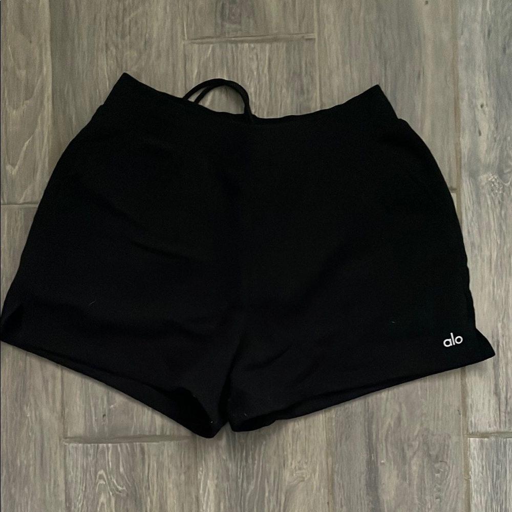 ALO Yoga Accolade Black Shorts
